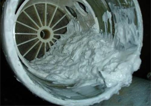 反（fǎn）滲透水處（chù）理設備（bèi）水垢