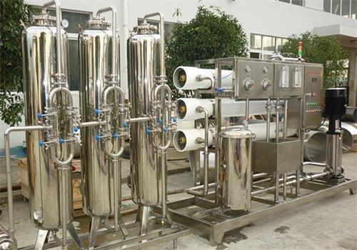不鏽鋼純（chún）水（shuǐ）設（shè）備