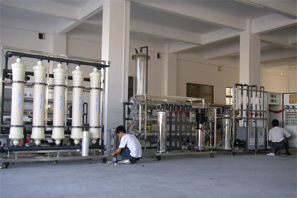 工業純水設（shè）備選購（gòu）的技巧