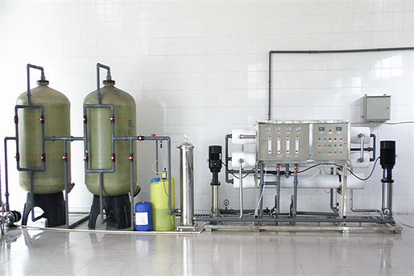 單級反滲透淨（jìng）水設備能解決人們的（de）飲水問題嗎（ma）？