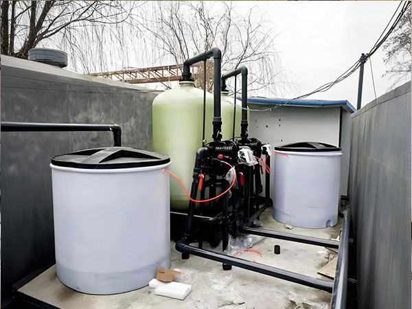 軟化水處理設備生產廠家：幫工業企業（yè）省運維精（jīng）力的選擇