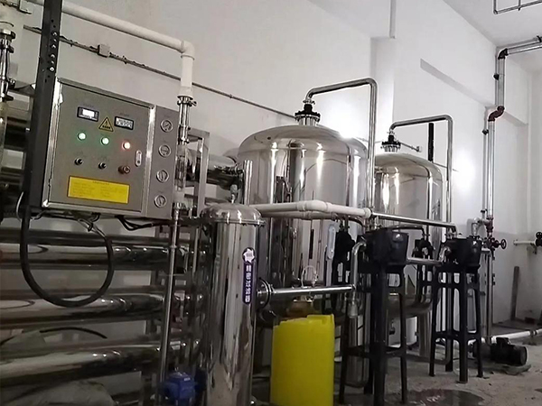 半導體芯片反滲透設備與普通反滲透設備有區別嗎？