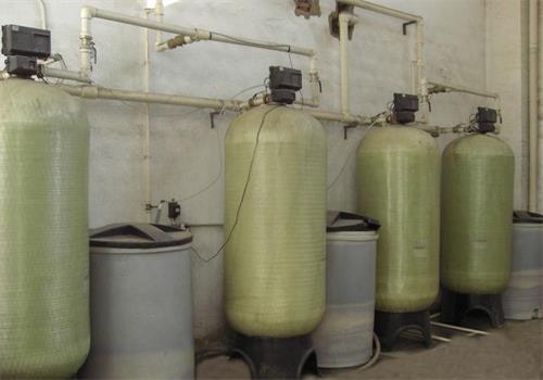 潤新軟（ruǎn）化水（shuǐ）設備