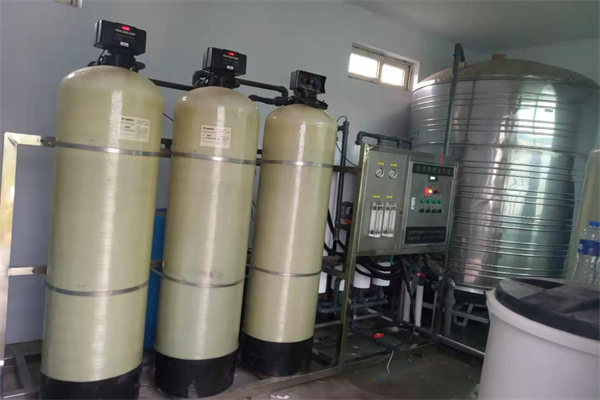 全自動一噸反滲透設備