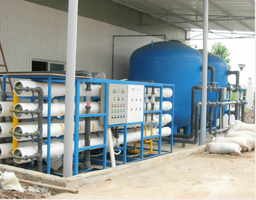工業反（fǎn）滲（shèn）透淨水設備