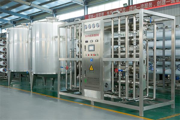 如何（hé）選擇（zé）工業純淨水設備廠家呢（ne）？