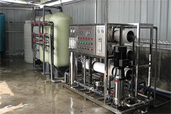 新（xīn）鄉反滲透淨（jìng）水設備