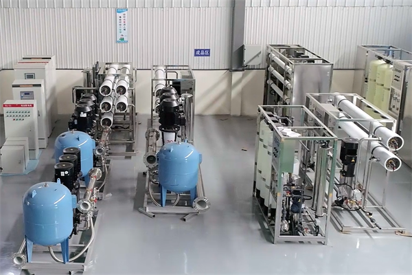 機械加工生（shēng）產用反滲透設備