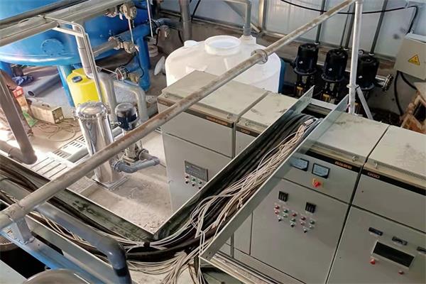 噴塗生（shēng）產（chǎn）用（yòng）反滲透水處（chù）理設備