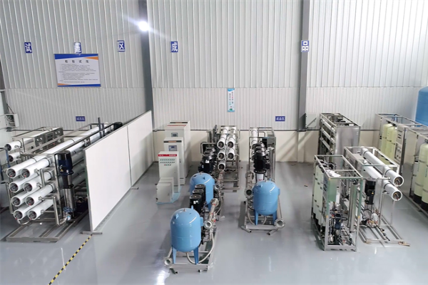 大（dà）型工業純水水處理設備廠家