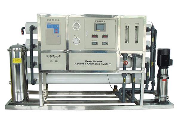 榆林反滲透（tòu）水處理成（chéng）套設備