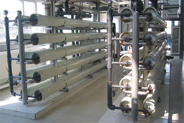 山東電子工業大型反滲透超（chāo）純（chún）水處理設（shè）備廠家