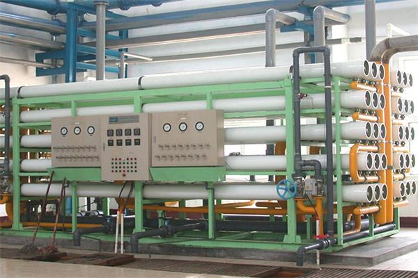 金華（huá）反滲透設備有限公（gōng）司