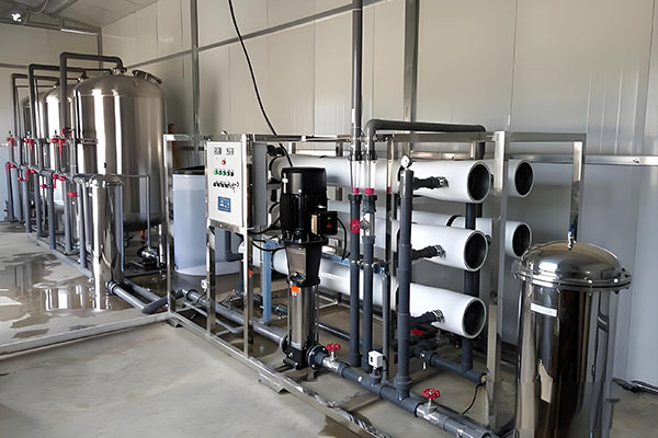 工（gōng）業反滲透水處理設備什麽品牌好呢（ne）