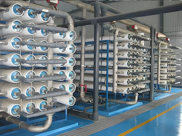 雙級精濾更（gèng）純（chún）淨，二級反滲透純水機築牢品質防（fáng）線