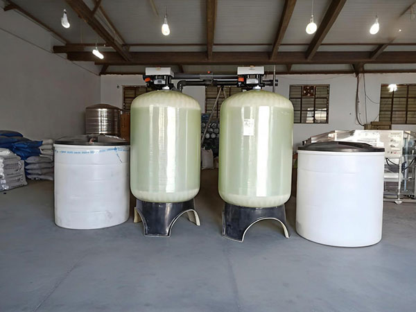 智能守護鍋爐（lú）心髒：全自動鍋爐軟化水處理設備高效阻垢