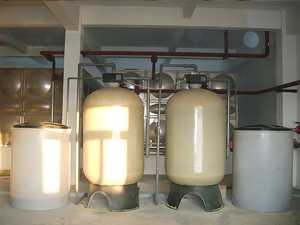 破解鍋爐結垢難題：鍋（guō）爐軟化（huà）水處理（lǐ）設備的實用方（fāng）案（àn）