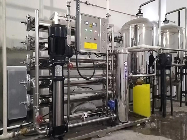 EDI超（chāo）純水（shuǐ）設備生（shēng）產源頭廠（chǎng）家有哪些優勢？