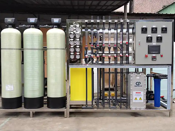 高純水設備生產廠（chǎng）家如何定製設備（bèi）？