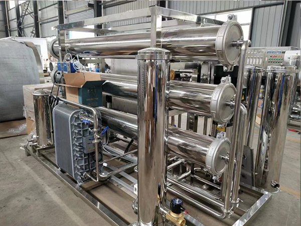 芯片用反（fǎn）滲透設備出水標準是（shì）什麽？